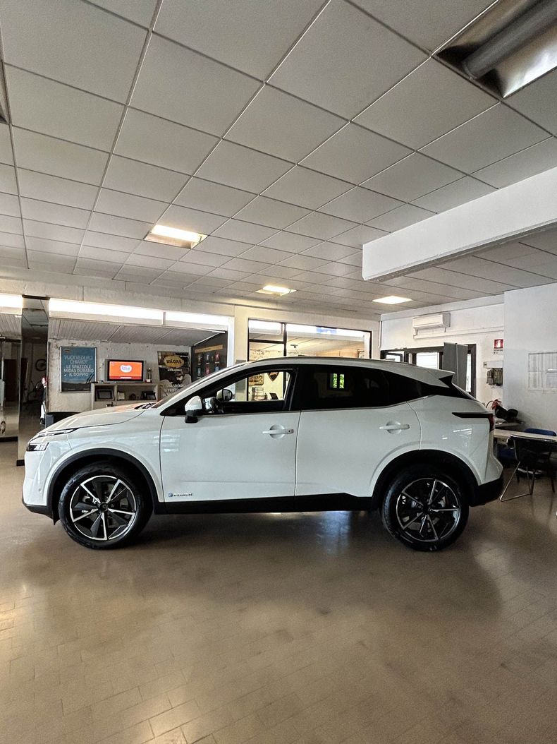 Auto nuova in esposizione da Cordioli Auto
