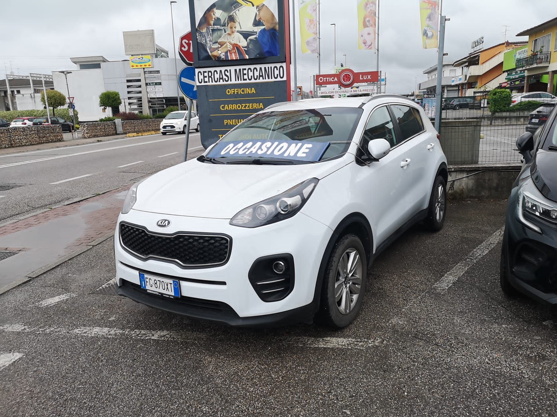 Piazzale esterno Cordioli Auto a Villafranca di Verona